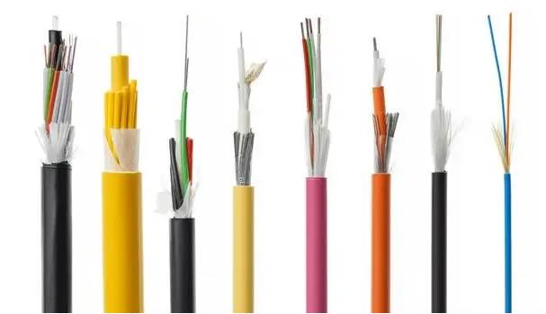 ¿Cuál es la diferencia entre el cable de fibra óptica vibrante y el cable de fibra óptica ordinario?